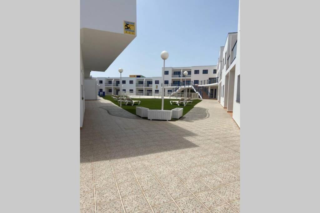 Costa Calma Sun & Beach Apartment - Wifi & Pool Esterno foto